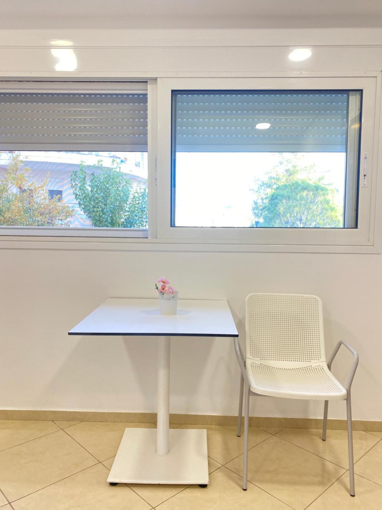 Cozy Apartment Near Airport Коропион Екстериор снимка