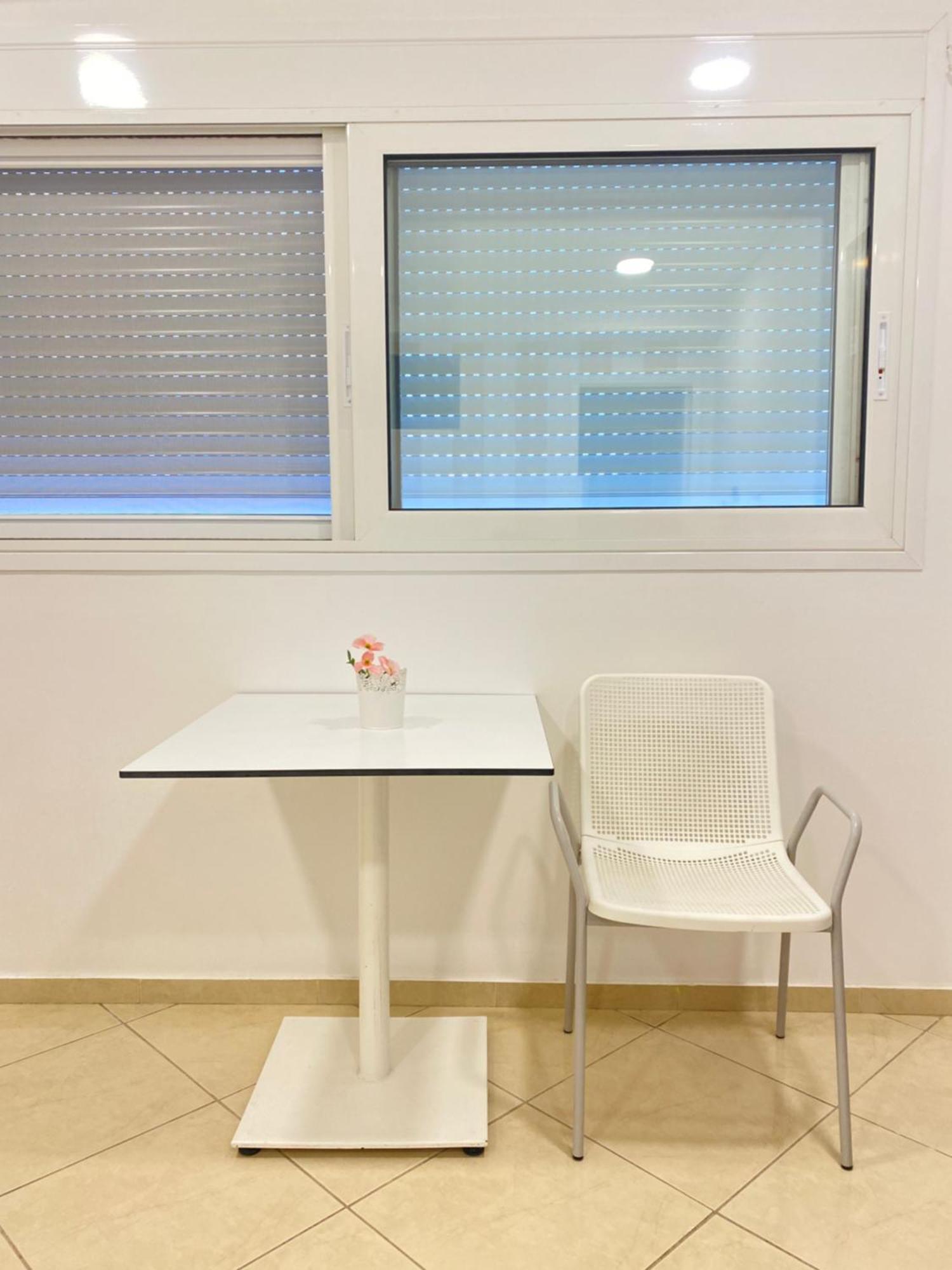 Cozy Apartment Near Airport Коропион Екстериор снимка